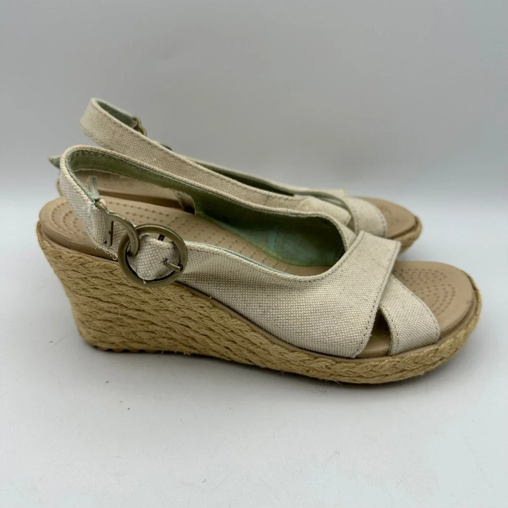 Crocs Leigh Wedge Sandals Women Size 6 Oatmeal Canvas‎ Espadrille Slingback